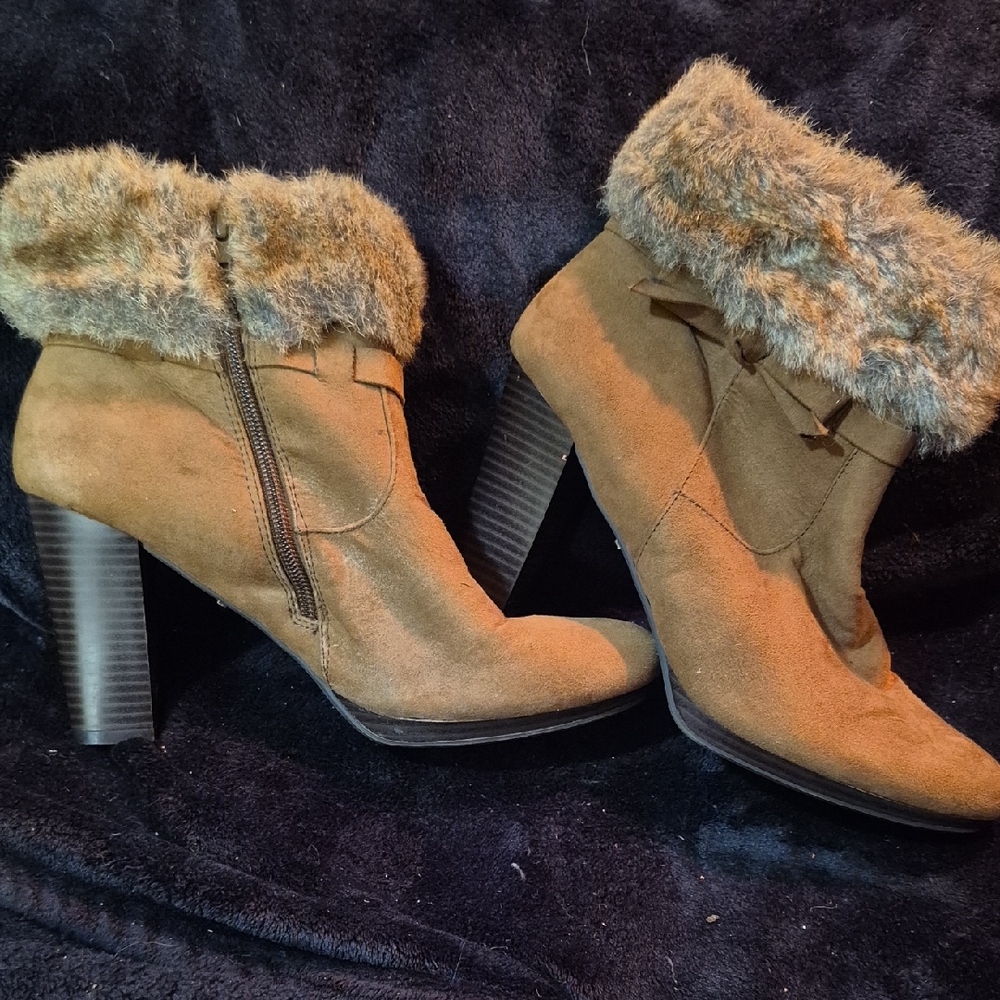 Dana Buchman Tan Heeled Boots with Suede Finish